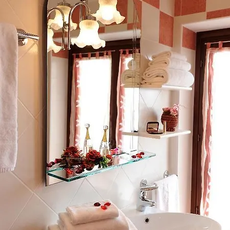 Bianconiglio Lantgård Monforte dʼAlba